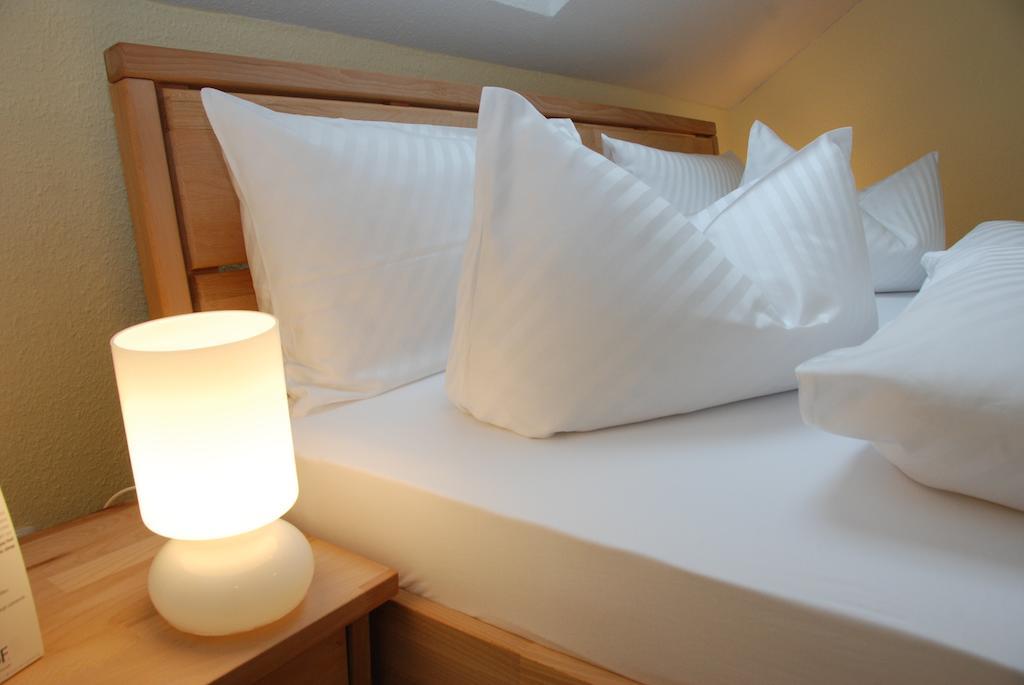 Landhotel Altes Pfarrhaus Kindelbrueck Room photo