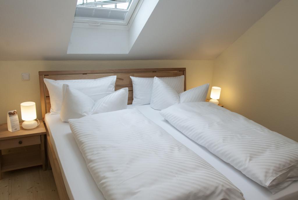 Landhotel Altes Pfarrhaus Kindelbrueck Room photo